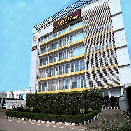 Hotel Citi Inn Grande Zirakpur Exterior photo