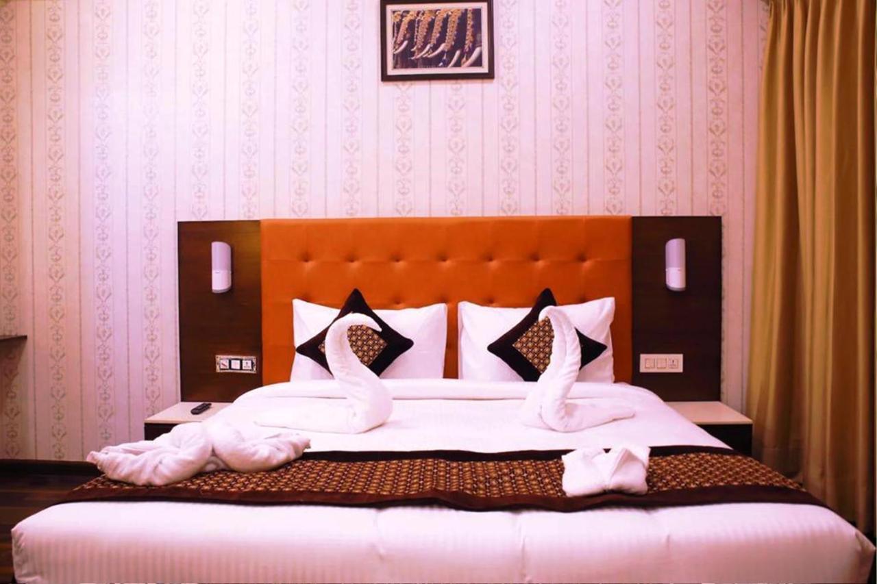 Hotel Citi Inn Grande Zirakpur Exterior photo